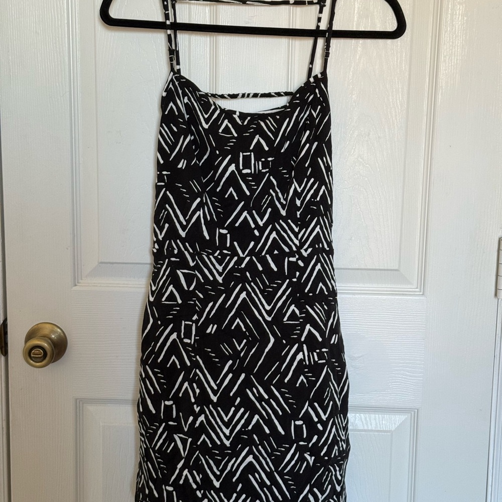 Forever 21 Black and White Abstract Mini Dress